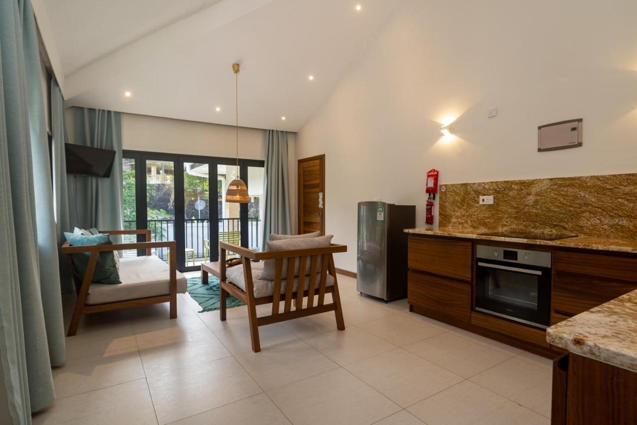 Lodoicea Apartments Bel Ombre Luaran gambar